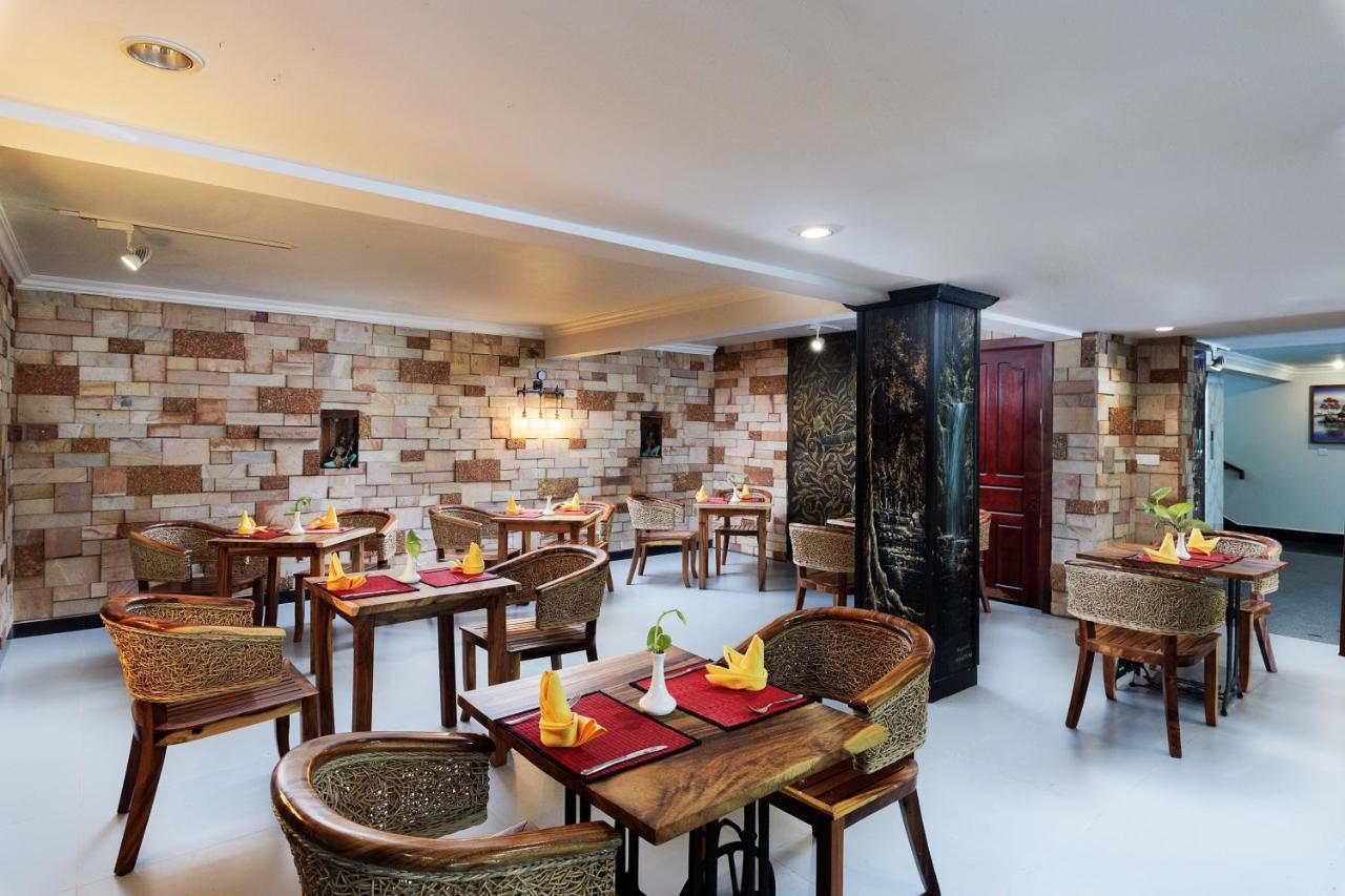 Ratana Angkor Hotel Сіємреап Екстер'єр фото