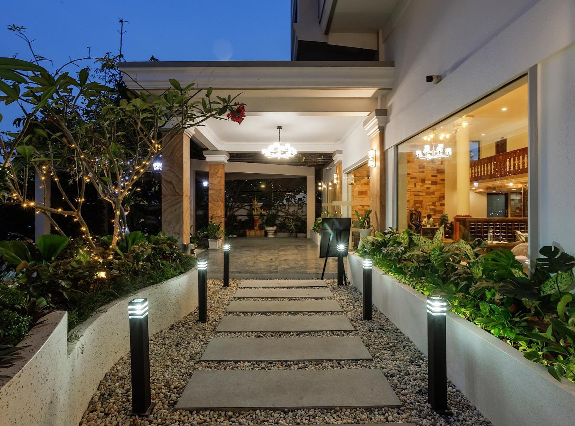 Ratana Angkor Hotel Сіємреап Екстер'єр фото