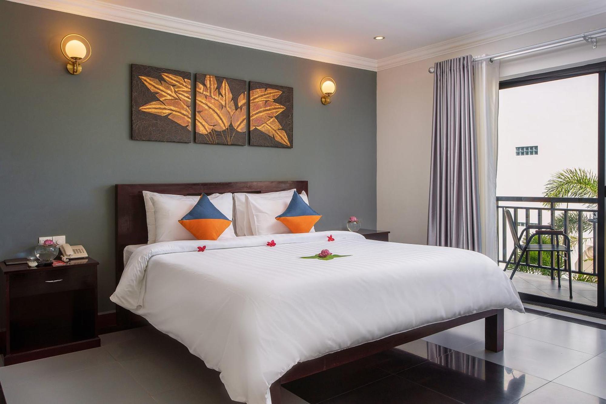 Ratana Angkor Hotel Сіємреап Екстер'єр фото